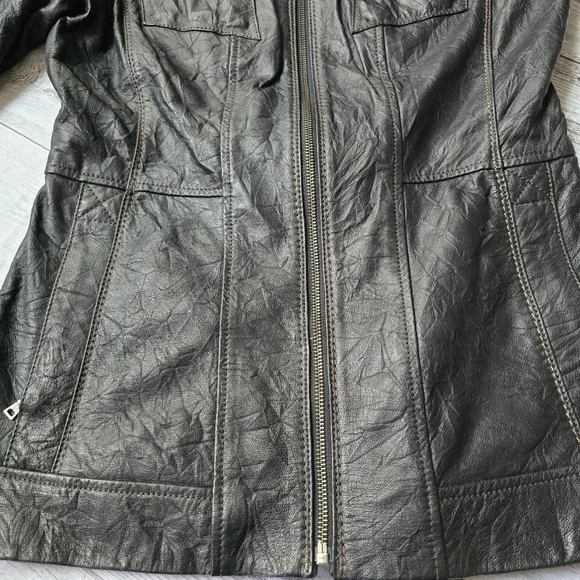 Danier Wrinkled Texture Black Leather Jacket Womens Small - Picture 16 of 16